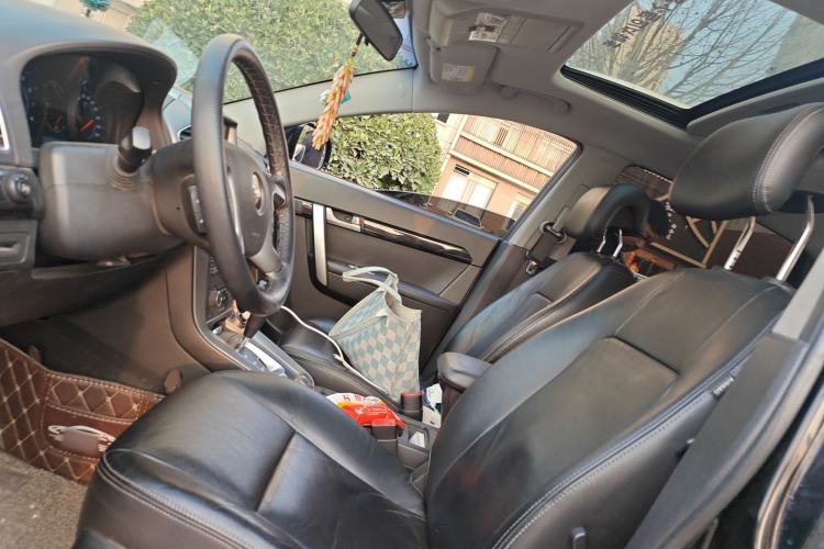 Used Chevrolet Captiva 2012 2.4L 4x4 Flagship Edition 7 Seats