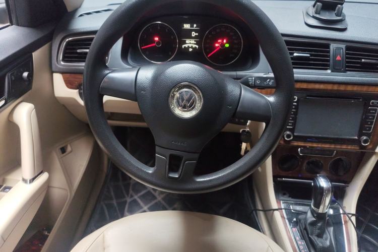 Used Volkswagen Lavida 2013 Restyled Classic 1.6L Automatic Comfort Edition