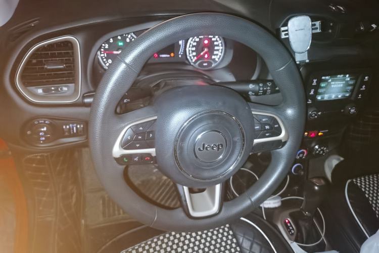 Used Jeep Renegade 2017 180T Automatic High-Energy Version