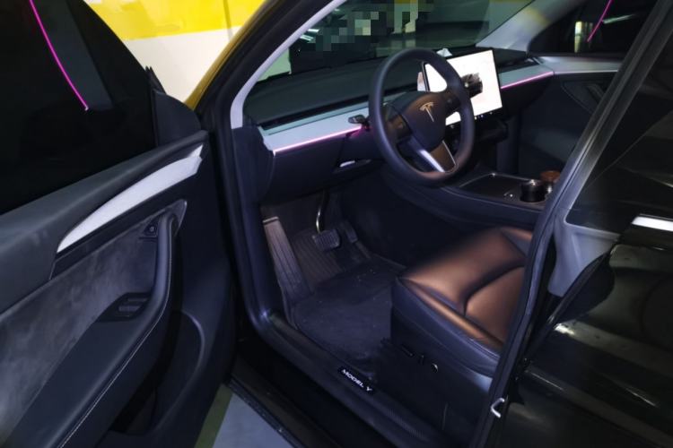 Used Tesla Model Y 2023 Rear-Wheel-Drive Version