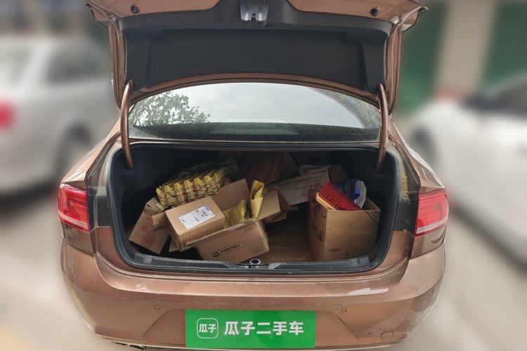 Used Volkswagen Lamando 2015 330TSI DSG Luxury Edition Trunk