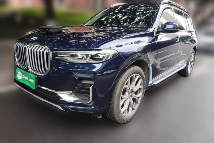 Used BMW X7 2021 xDrive40i Luxury Package with Leading Features