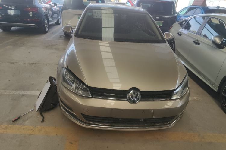 Used Volkswagen Golf 2014 1.4TSI Automatic Luxury Model
