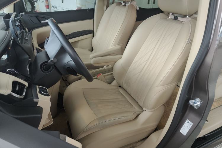 Used Buick GL8 2023 Land Executive Class 652T Luxury Model Left Front Seat