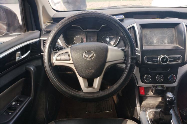 Used HYOSOW H3 2015 1.5L manual luxury version
