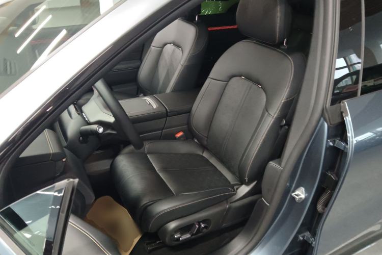 Used Zeekr 7X 2025 100 kWh Long-Range Rear-Wheel Drive with Intelligent Driving Features Left Front Seat