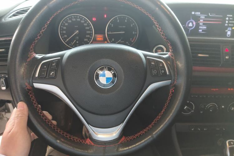 Used BMW X1 2015 sDrive18i Fashion Upgrade Edition