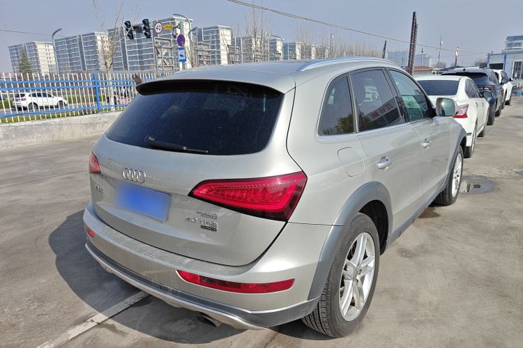 Used Audi Q5 2018 Collector's Edition 40 TFSI Technology Model
