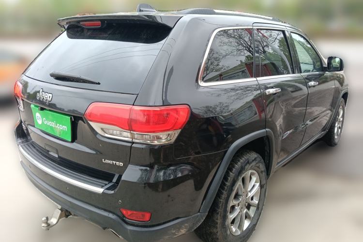 Used Jeep Grand Cherokee 2015 3.0L Comfort Navigation Edition Rear Right 45 Deg