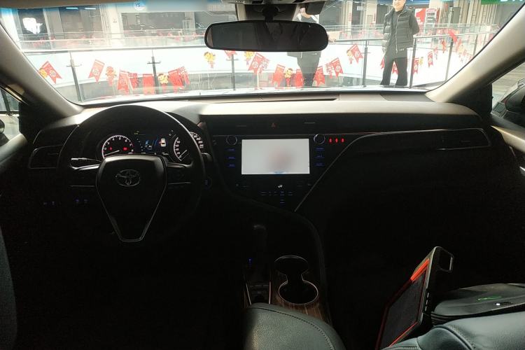 Used Toyota Camry 2019 Revised Version 2.5G Luxury Edition Center Console