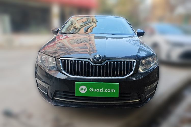 Used Skoda Octavia 2017 1.6L Manual Smart Drive Edition