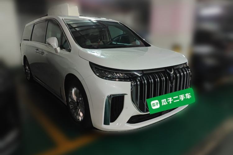 Used VOYAH Dream 2022 Low-Carbon Edition Plus Intelligent Driving Package Front Right 45 Deg