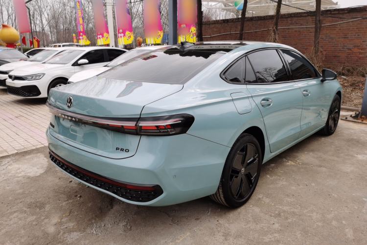 Used Volkswagen Passat 2025 Pro 380TSI Starry Dragon Luxury Edition
