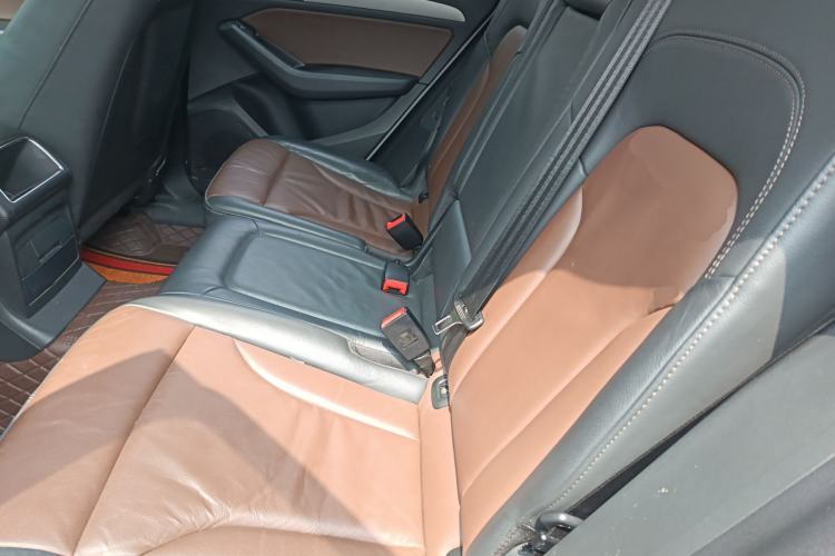 Used Audi Q5 2017 40 TFSI Ambition Edition Left Rear Seat