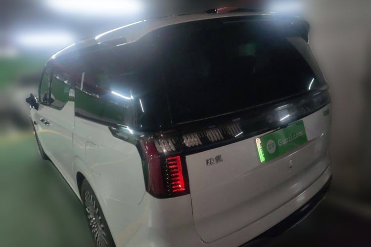 Used Zeekr 009 2022 WE Edition
