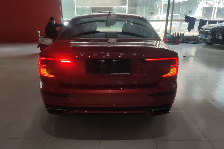 Used Volvo S60 2020 T4 Zhiyuan Luxury Edition
