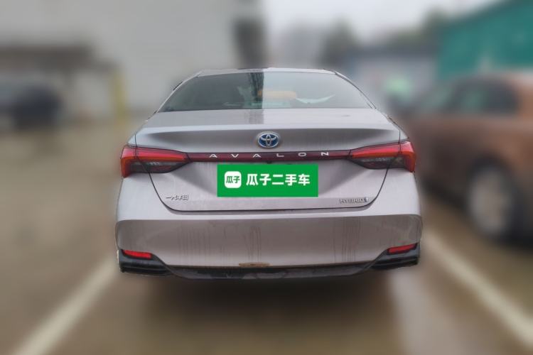 Used Toyota Avalon 2019 Dual-Engine 2.5L Luxury Edition China VI Standard
