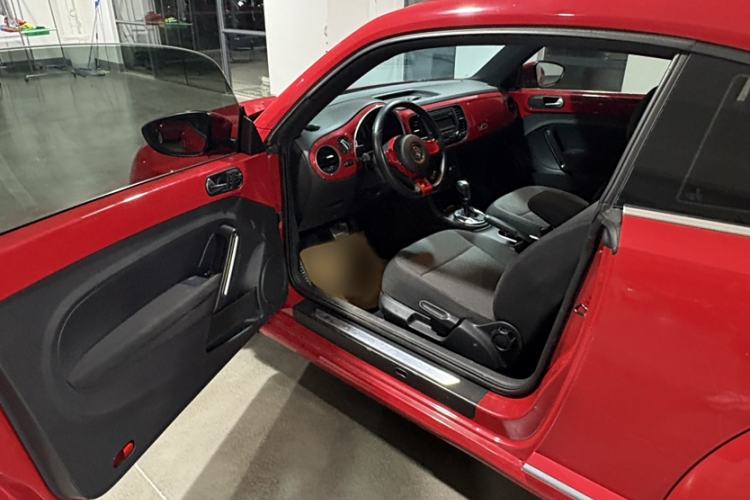 Used Volkswagen Beetle 2014 1.4TSI Fashion Edition Interior 3