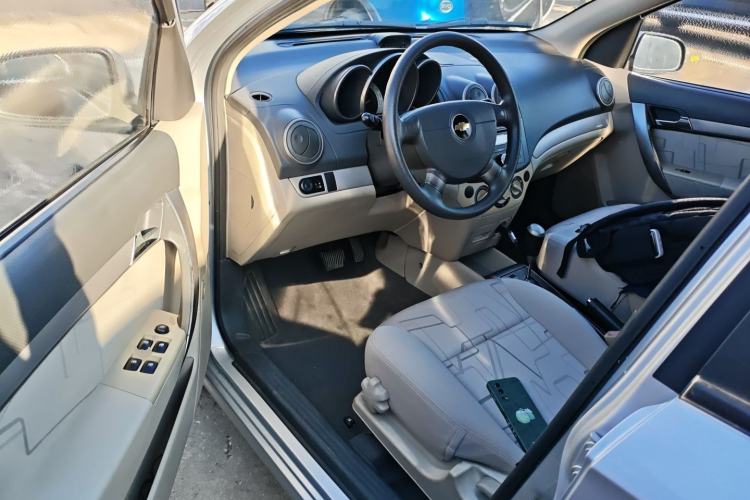 Used Chevrolet Lova 2010 1.4 AT Fashion Edition
