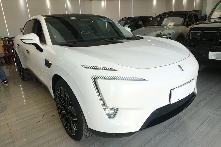 Used Avatr 11 2022 Long-Range Dual-Motor Luxury Edition 5 Seats
