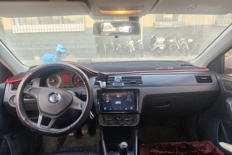 Used Volkswagen Santana 2016 1.6L Manual Fashion Edition Center Console