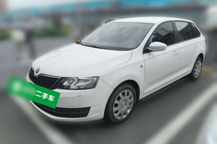 Used Skoda Rapid Spaceback 2014 1.6L Automatic Enjoyment Edition