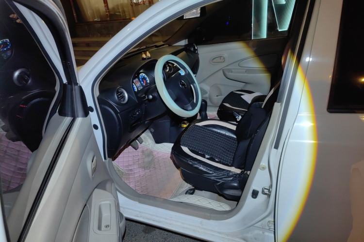 Used Dongfeng Junfeng ER30 2018 Base Model