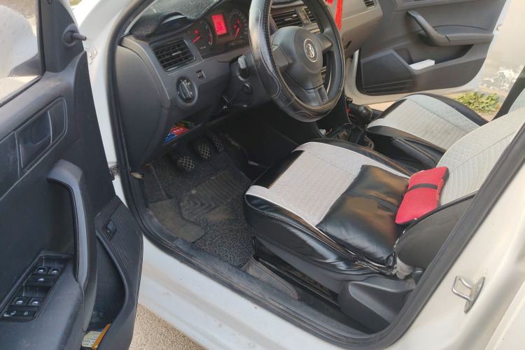 Used Volkswagen Santana 2015 1.4L Manual Fashion Edition