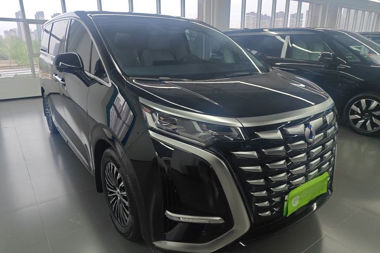 Used Denza D9 2024 DM-i 980 Four-Wheel Drive Prestige Model Front Right 45 Deg