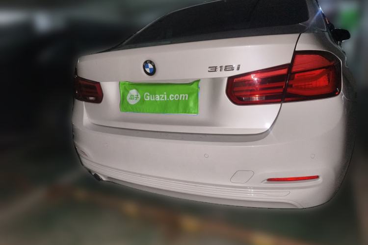 Used BMW 3 Series 2017 318i Fashion Model Exterior 4