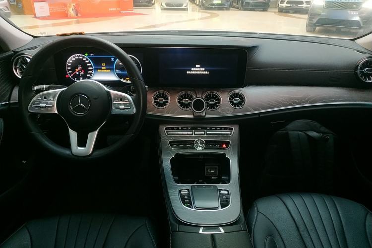 Used Mercedes-Benz CLS 2018 CLS 300 Dynamic Edition