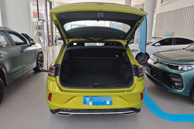 Used Volkswagen T-ROC 2023 300TSI DSG Two-Wheel Drive Starlight Edition