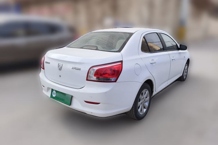Used Baojun 630 2011 1.5L manual Elite version
