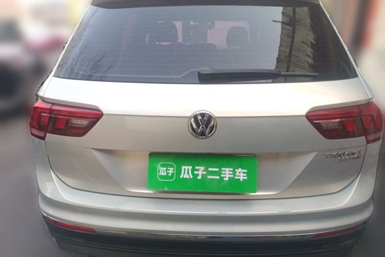 Used Volkswagen Tiguan L 2018 330TSI Automatic Two-Wheel Drive Luxury Edition Rear