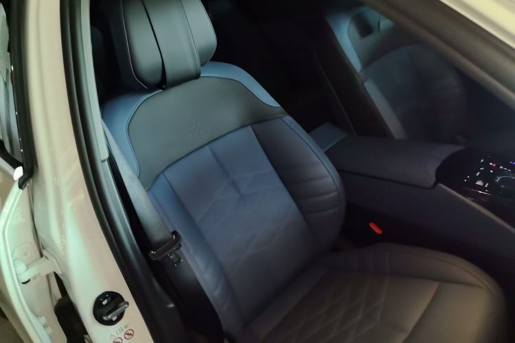 Used BMW i5 2024 eDrive 35L Luxury Model with M Sport Package