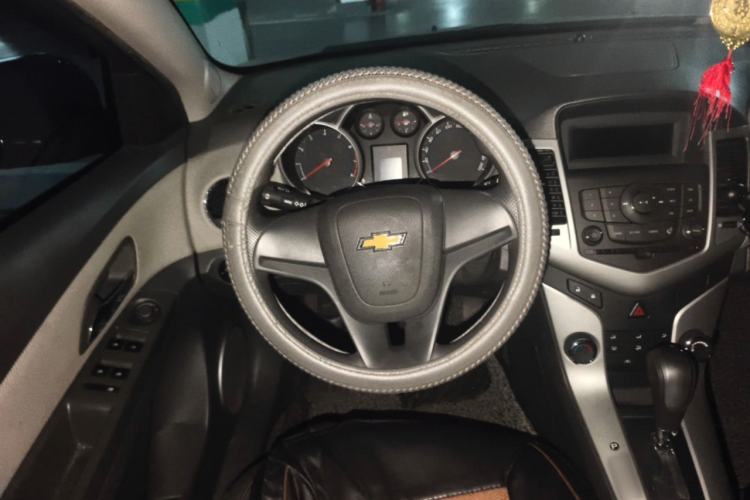 Used Chevrolet Cruze 2011 1.8L SE Automatic Steering Wheel