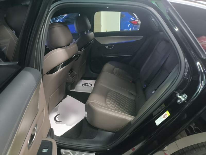 Used BYD Han 2023 EV Champion Edition 605KM Front-Drive Premium Model — 16
