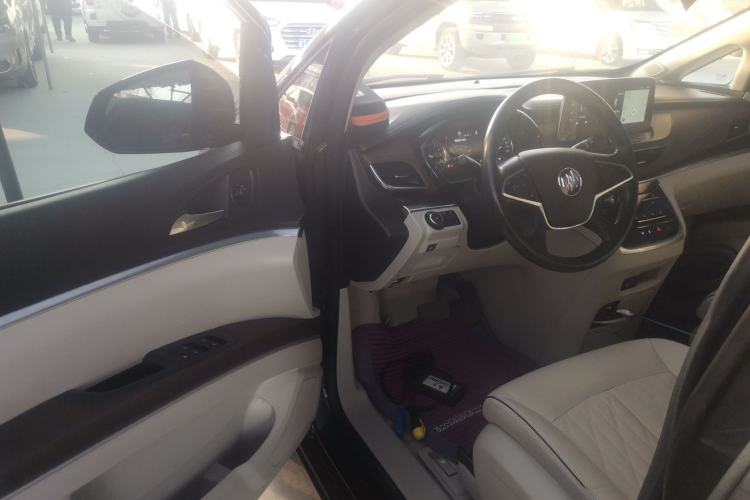 Used Buick GL8 2021 Land Cruiser Executive Class 652T Luxury Model