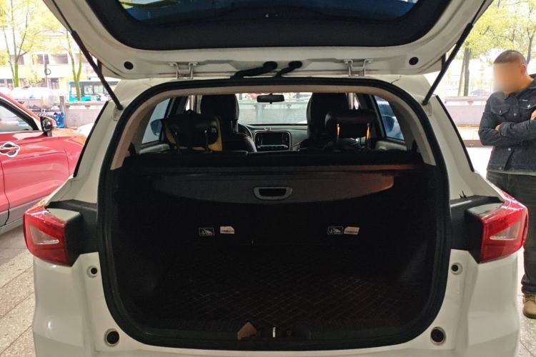 Used GAC Trumpchi GS3 2017 150N Automatic Elite Edition Trunk