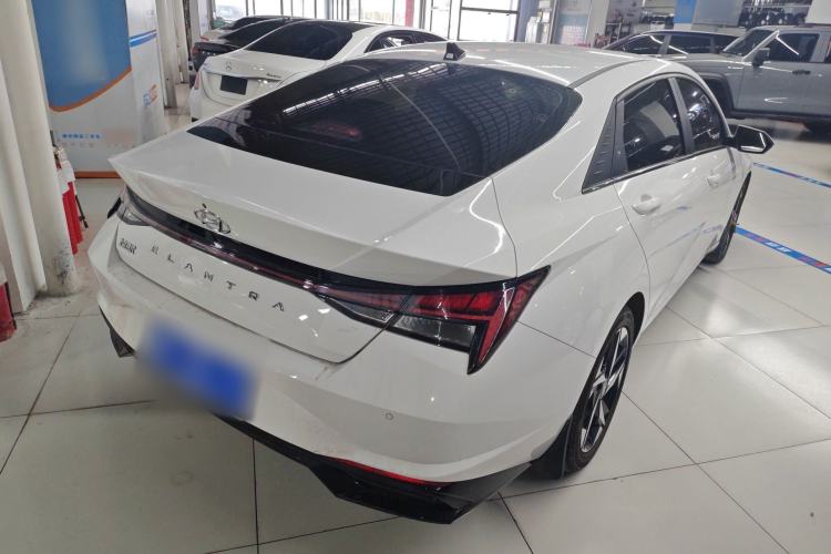 Used Hyundai Elantra 2022 1.5L CVT GLX Elite Edition Rear Right 45 Deg