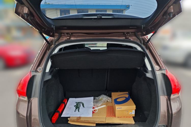 Used Peugeot 2008 2014 1.6L Automatic Fashion Edition
