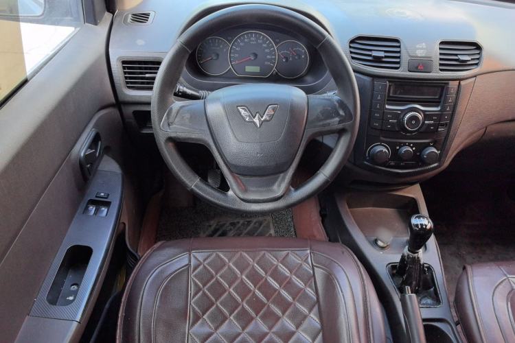 Used Wuling Hongguang 2014 1.2L Base Model China IV Steering Wheel