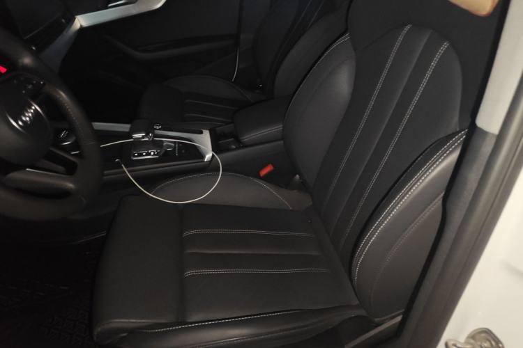 Used Audi A4L 2020 40 TFSI Fashion Dynamic Model Left Front Seat