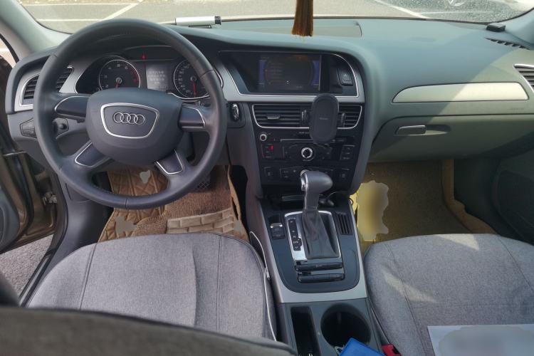 Used Audi A4L 2013 30 TFSI Automatic Comfort Model
