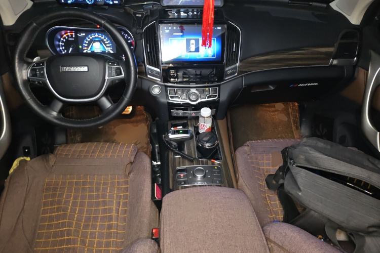 Used Haval H9 2017 2.0T Gasoline 4x4 Premium 5-Seater
