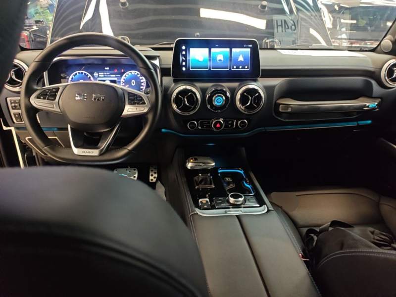 Used BAIC Off-Road BJ40 2024 2.0T Urban Hunter Honor Edition — 9
