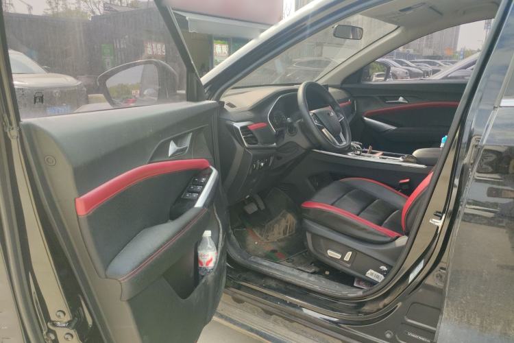 Used SOL X8 2021 300T DCT Leading Smart Connectivity Version 7 Seats Driver Seat