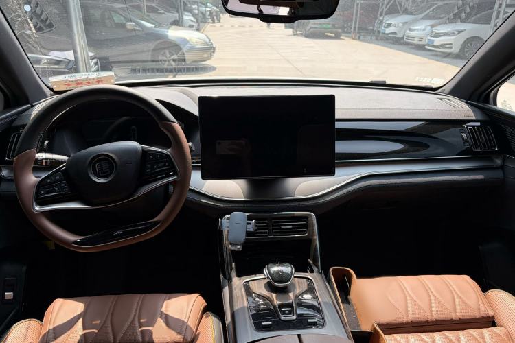 Used BYD Tang New Energy 2021 DM-i 112KM Prestige Model Interior 3