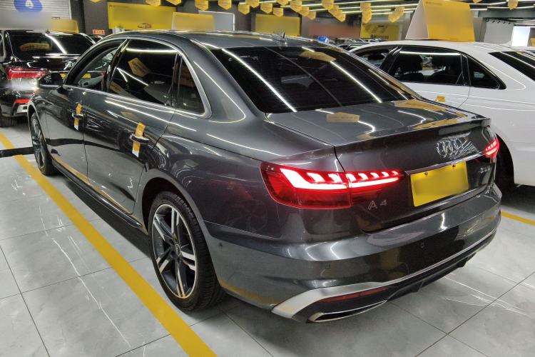 Used Audi A4L 2022 40 TFSI Luxury Dynamic Model