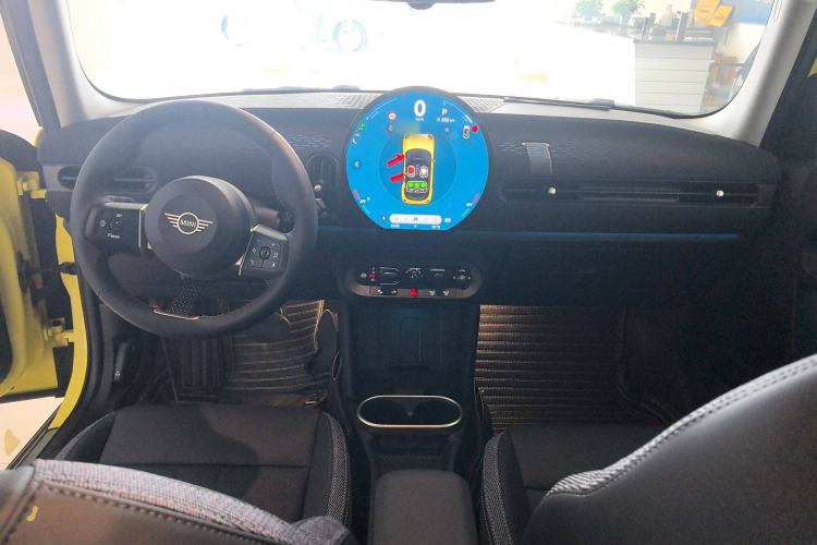 Used MINI MINI 2025 1.5T COOPER Classic Edition Five-Door Version